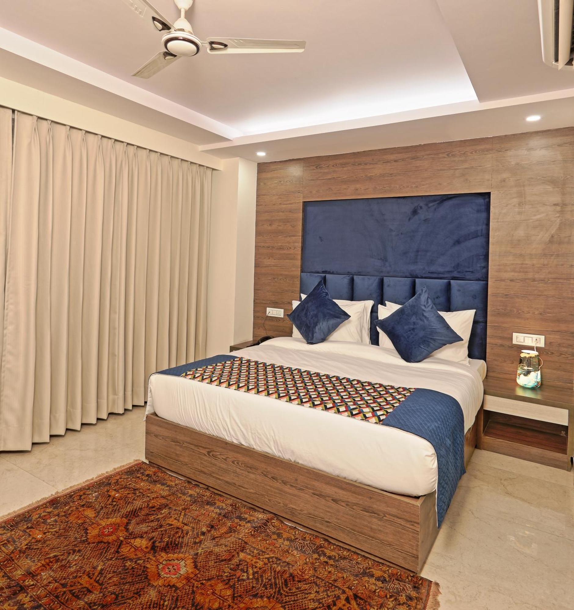 Hotel Luxury Suit Delhi Airport New Delhi